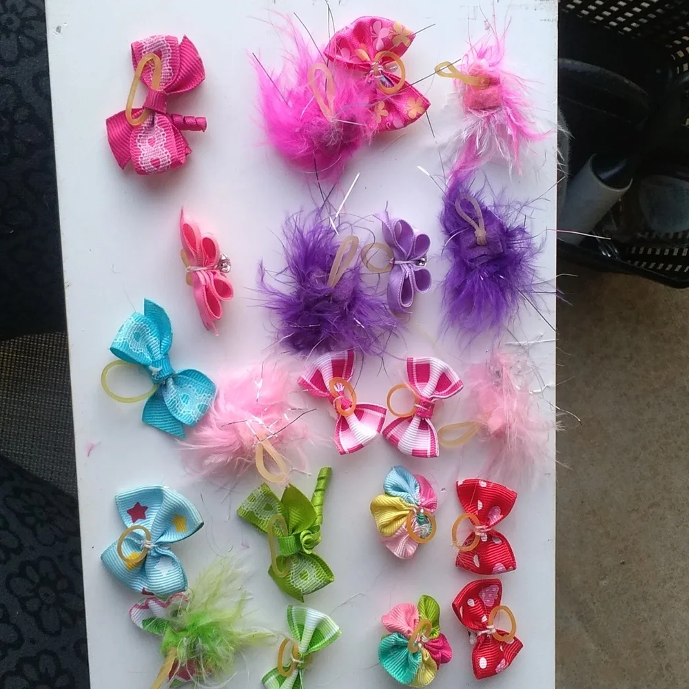 N/A feather ribbons